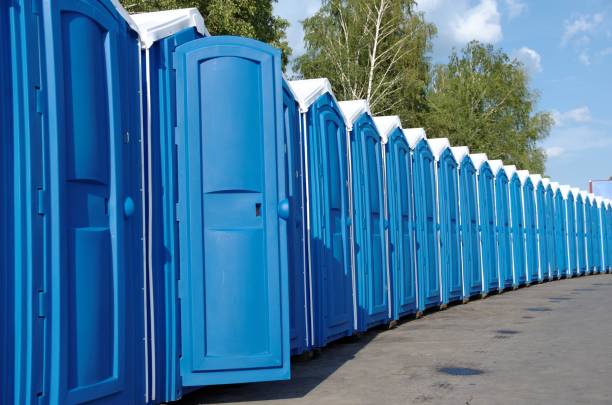 Portable Toilet Options We Offer in Englewood Cliffs, NJ